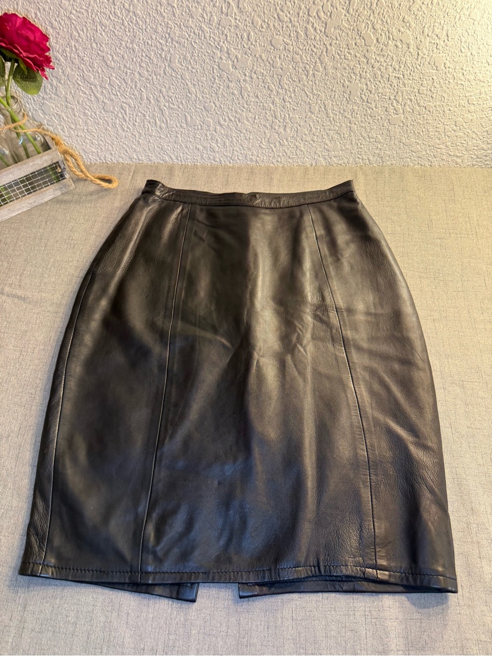 Vintage Figure London New York Lined Leather Pencil Skirt - Size 12, 26" Waist